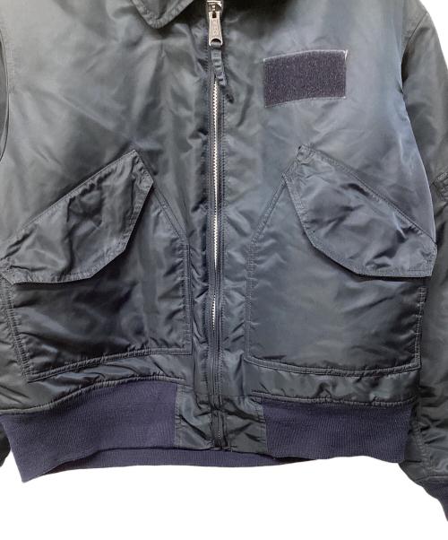 ALPHA INDUSTRIES INC.（アルファインダストリーズ）ALPHA INDUSTRIES INC. (アルファインダストリーズ) CWU-45/P フライトジャケット ネイビー サイズ:Mの古着・服飾アイテム