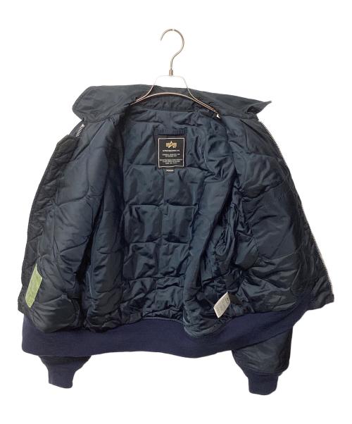ALPHA INDUSTRIES INC.（アルファインダストリーズ）ALPHA INDUSTRIES INC. (アルファインダストリーズ) CWU-45/P フライトジャケット ネイビー サイズ:Mの古着・服飾アイテム