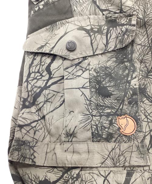 FJALLRAVEN（フェールラーベン）FJALLRAVEN (フェールラーベン) アウトドアウェア(パンツ) グリーン サイズ:EU46　US30-31　LENGTH：LONGの古着・服飾アイテム