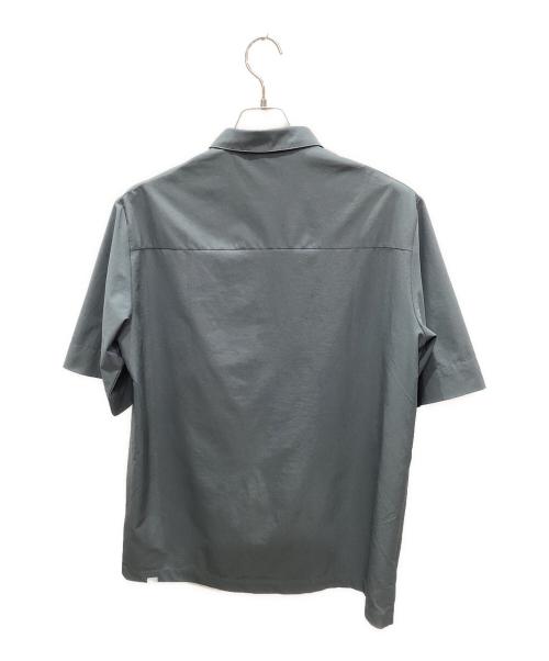 HOUDINI（フーディニ）HOUDINI (フーディニ) Ms Cosmo Shirt グレー サイズ:SIZE Mの古着・服飾アイテム