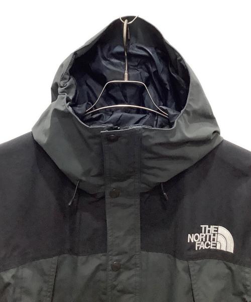 THE NORTH FACE（ザ ノース フェイス）THE NORTH FACE (ザ ノース フェイス) マウンテンライトジャケット ブラック×アスファルトグレー サイズ:SIZE Mの古着・服飾アイテム