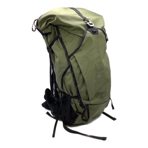 PAAGO WORKS（パーゴワークス）PAAGO WORKS (パーゴワークス) BUDDY 33 オリーブ サイズ:バッグサイズ:背面長 約41～45cm　バッグ容量（L）:31-40L(山小屋泊)の古着・服飾アイテム