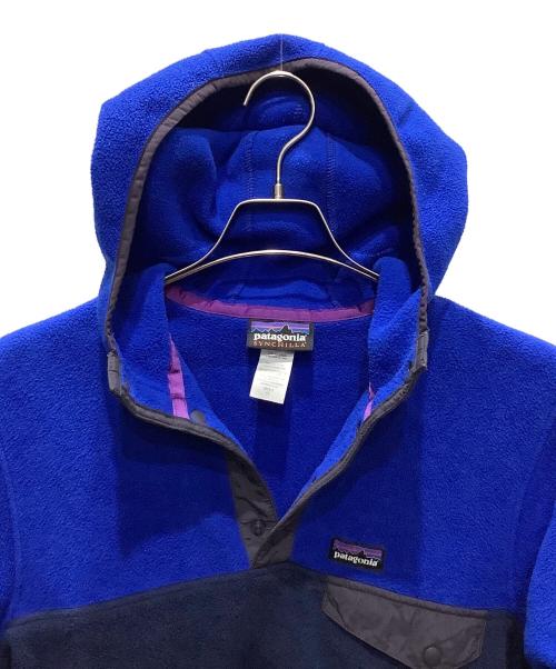 Patagonia（パタゴニア）Patagonia (パタゴニア) シンチラスナップティーフーディー ブルー×ネイビー サイズ:SIZE XSの古着・服飾アイテム