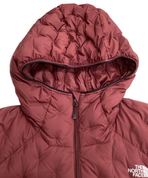 THE NORTH FACE（ザ ノース フェイス）THE NORTH FACE (ザ ノース フェイス) アストロライト フーディー レッド サイズ:XLの古着・服飾アイテム