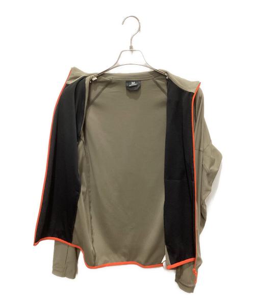 MONTURA（モンチュラ）MONTURA (モンチュラ) トレッキングウェア(ソフトシェル) グレージュ サイズ:Mの古着・服飾アイテム