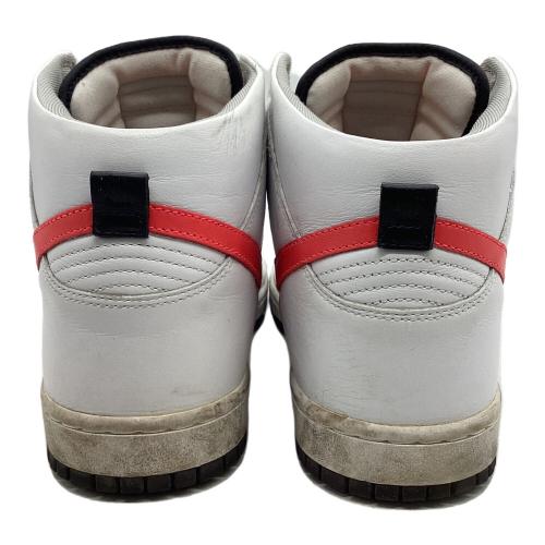 NIKE（ナイキ）NIKE (ナイキ) UNDEFEATED (アンディフィーテッド) DUNK LUX ホワイト サイズ:SIZE 28cmの古着・服飾アイテム
