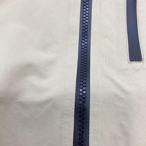 OAKLEY（オークリー）OAKLEY (オークリー) Unbound Gore-tex 2.0 カーキ サイズ:SIZE Lの古着・服飾アイテム