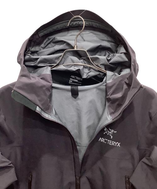 ARC'TERYX（アークテリクス）ARC'TERYX (アークテリクス) BETA LT JACKET ブラックサファイア サイズ:SIZE Sの古着・服飾アイテム