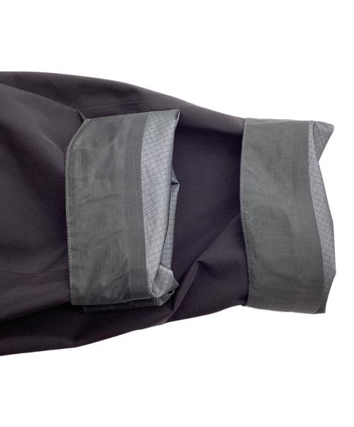 ARC'TERYX（アークテリクス）ARC'TERYX (アークテリクス) BETA LT JACKET ブラックサファイア サイズ:SIZE Sの古着・服飾アイテム
