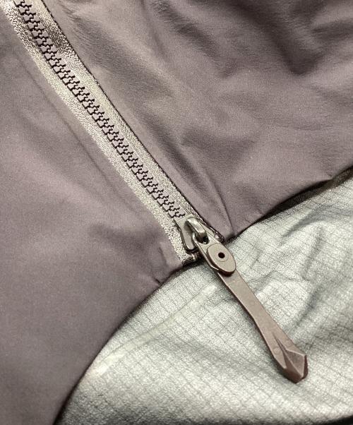 ARC'TERYX（アークテリクス）ARC'TERYX (アークテリクス) BETA LT JACKET ブラックサファイア サイズ:SIZE Sの古着・服飾アイテム