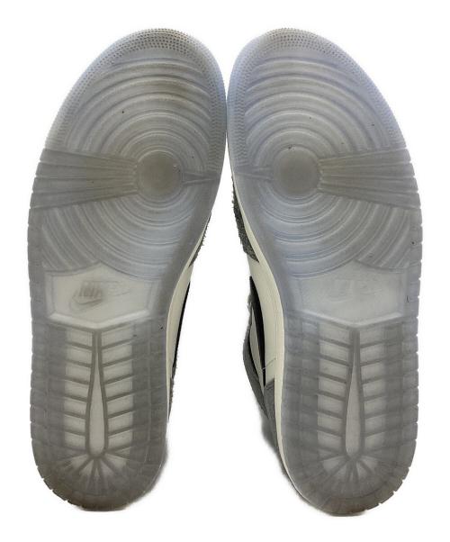 NIKE（ナイキ）NIKE (ナイキ) エア ジョーダン 1 レトロ HIGH グレー×ホワイト サイズ:SIZE 30cmの古着・服飾アイテム