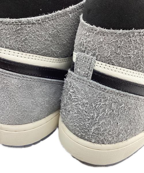 NIKE（ナイキ）NIKE (ナイキ) エア ジョーダン 1 レトロ HIGH グレー×ホワイト サイズ:SIZE 30cmの古着・服飾アイテム