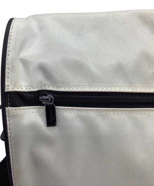 REEBOK（リーボック）REEBOK (リーボック) メッセンジャーバッグ アイボリーの古着・服飾アイテム