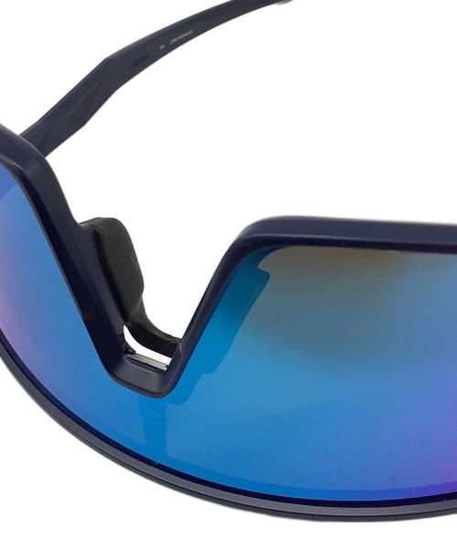 OAKLEY（オークリー）OAKLEY (オークリー) SUTRO ネイビーの古着・服飾アイテム