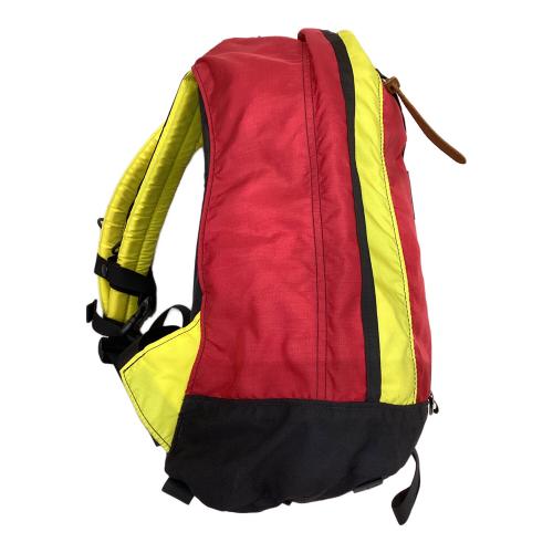 GREGORY（グレゴリー）GREGORY (グレゴリー) デイパック レッド×イエローの古着・服飾アイテム