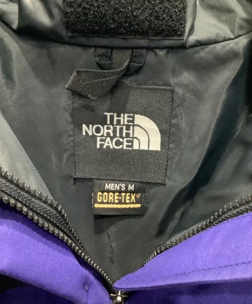THE NORTH FACE（ザ ノース フェイス）THE NORTH FACE (ザ ノース フェイス) マウンテンジャケット ブラック×ブルー サイズ:SIZE Mの古着・服飾アイテム