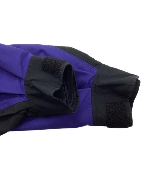 THE NORTH FACE（ザ ノース フェイス）THE NORTH FACE (ザ ノース フェイス) マウンテンジャケット ブラック×ブルー サイズ:SIZE Mの古着・服飾アイテム
