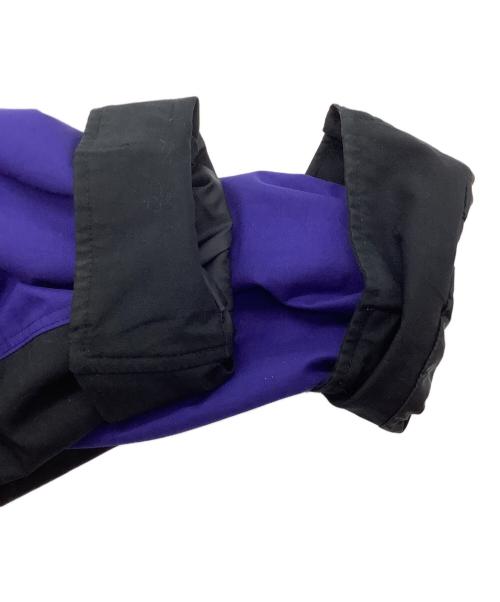 THE NORTH FACE（ザ ノース フェイス）THE NORTH FACE (ザ ノース フェイス) マウンテンジャケット ブラック×ブルー サイズ:SIZE Mの古着・服飾アイテム