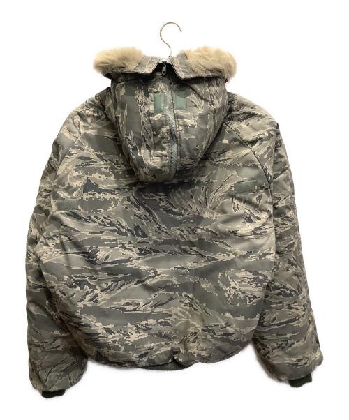 NO BLAND（ノーブランド）NO BLAND (ノーブランド) N2B ABU PARKA グレー サイズ:SIZE 2XLの古着・服飾アイテム