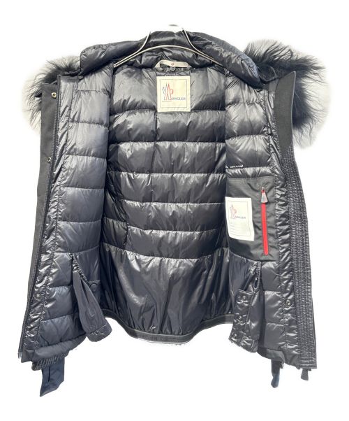 MONCLER（モンクレール）MONCLER (モンクレール) ダウンコート ブラック×ホワイト サイズ:SIZE 1の古着・服飾アイテム