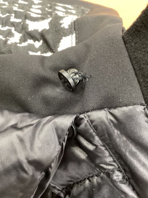 MONCLER（モンクレール）MONCLER (モンクレール) ダウンコート ブラック×ホワイト サイズ:SIZE 1の古着・服飾アイテム