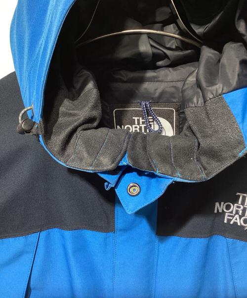 THE NORTH FACE（ザ ノース フェイス）THE NORTH FACE (ザ ノース フェイス) マウンテンジャケット ブルー×ネイビー サイズ:Mの古着・服飾アイテム