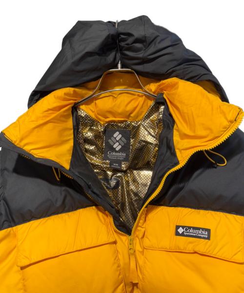 Columbia（コロンビア）Columbia (コロンビア) バリスティックリッジオバーサイズパファー イエロー×ブラック サイズ:SIZE Mの古着・服飾アイテム