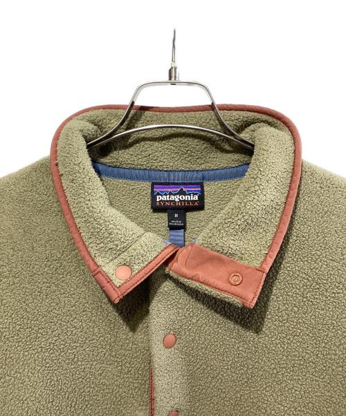 Patagonia（パタゴニア）Patagonia (パタゴニア) アウトドアウェア(ジャケット) カーキ×グレー サイズ:SIZE Mの古着・服飾アイテム