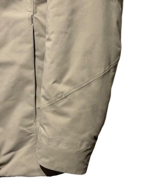 ARC'TERYX（アークテリクス）ARC'TERYX (アークテリクス) KODA JACKET　 グレージュ（エソテリック） サイズ:SIZE Sの古着・服飾アイテム