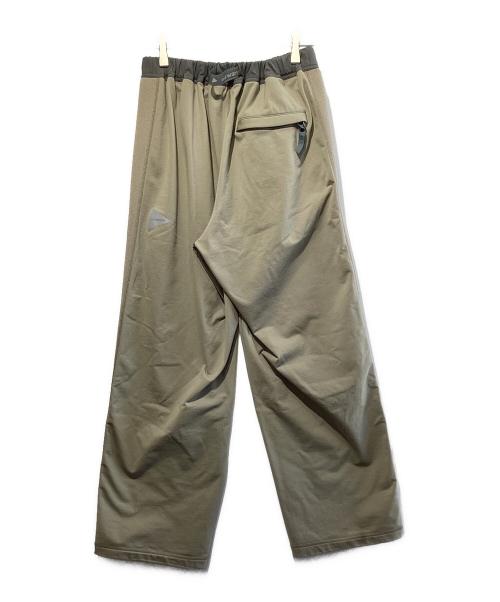 and wander（アンドワンダー）and wander (アンドワンダー) トラックパンツ ベージュ サイズ:SIZE Sの古着・服飾アイテム