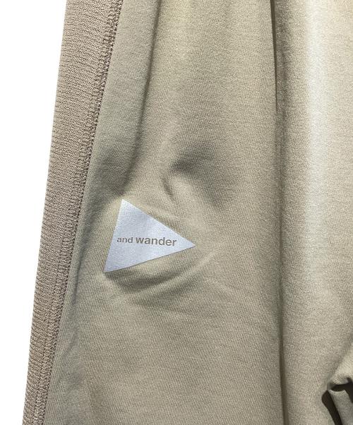 and wander（アンドワンダー）and wander (アンドワンダー) トラックパンツ ベージュ サイズ:SIZE Sの古着・服飾アイテム