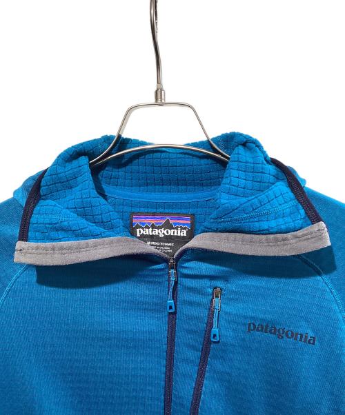Patagonia（パタゴニア）Patagonia (パタゴニア) R1フーディー ブルー サイズ:SIZE Mの古着・服飾アイテム