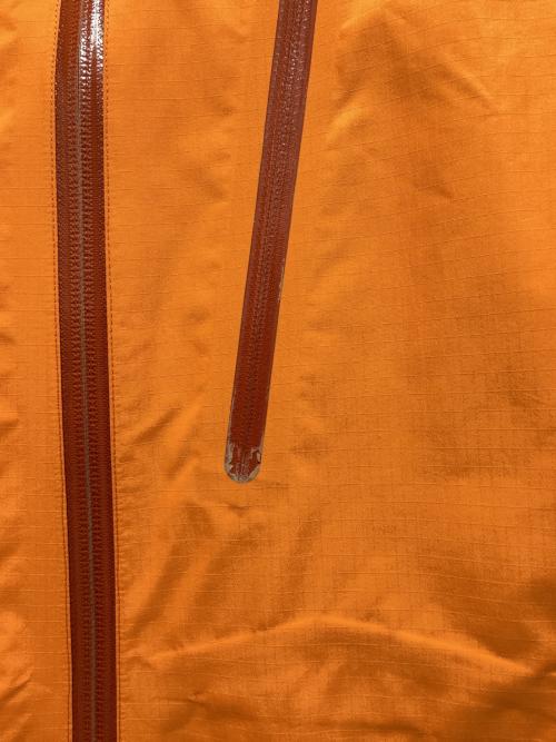 ARC'TERYX（アークテリクス）ARC'TERYX (アークテリクス) Alpha SL Jacket オレンジ サイズ:SIZE Mの古着・服飾アイテム