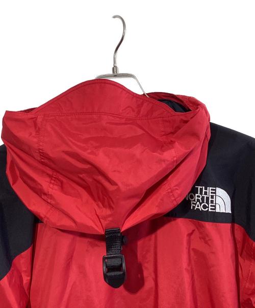 THE NORTH FACE（ザ ノース フェイス）THE NORTH FACE (ザ ノース フェイス) 	マウンテンライト プルオーバージャケット ブラック×レッド サイズ:SIZE Mの古着・服飾アイテム
