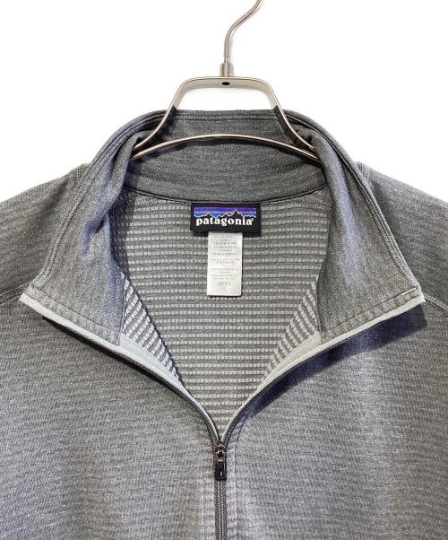 Patagonia（パタゴニア）Patagonia (パタゴニア) キャプリーン 4 エクスペディション ウェイト ジップネック グレー サイズ:SIZE Lの古着・服飾アイテム