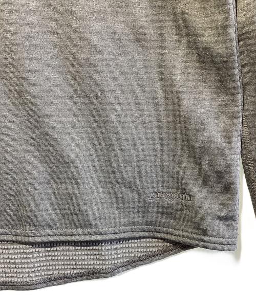 Patagonia（パタゴニア）Patagonia (パタゴニア) キャプリーン 4 エクスペディション ウェイト ジップネック グレー サイズ:SIZE Lの古着・服飾アイテム