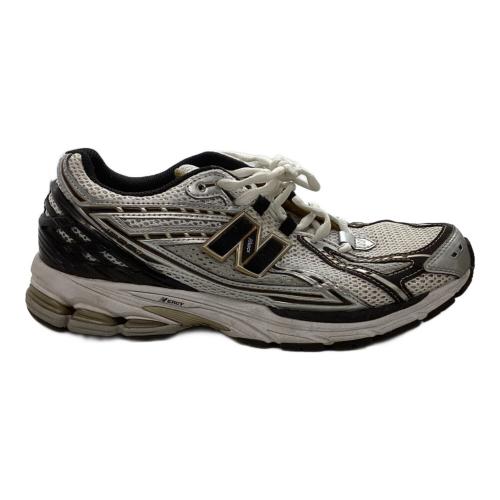 NEW BALANCE（ニューバランス）NEW BALANCE (ニューバランス) ローカットスニーカー  ブラック×ホワイト サイズ:27cmの古着・服飾アイテム
