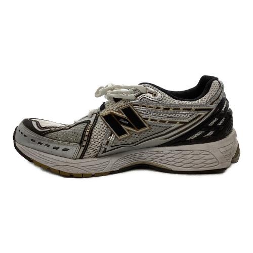 NEW BALANCE（ニューバランス）NEW BALANCE (ニューバランス) ローカットスニーカー  ブラック×ホワイト サイズ:27cmの古着・服飾アイテム