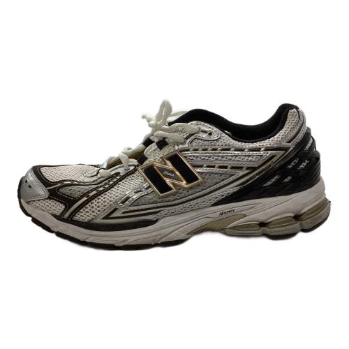 NEW BALANCE（ニューバランス）NEW BALANCE (ニューバランス) ローカットスニーカー  ブラック×ホワイト サイズ:27cmの古着・服飾アイテム