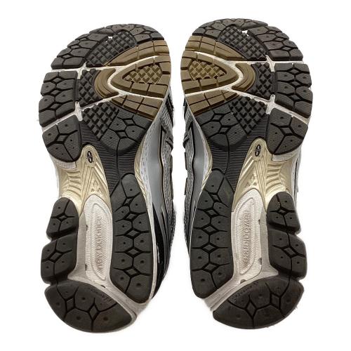 NEW BALANCE（ニューバランス）NEW BALANCE (ニューバランス) ローカットスニーカー  ブラック×ホワイト サイズ:27cmの古着・服飾アイテム