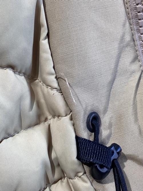 WOOLRICH（ウールリッチ）WOOLRICH (ウールリッチ) アークティックパーカ ベージュ サイズ:SIZE Mの古着・服飾アイテム