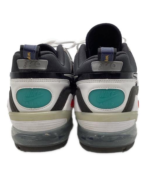 NIKE（ナイキ）NIKE (ナイキ) ローカットスニーカー ホワイト×ネイビー サイズ:SIZE 28.5cmの古着・服飾アイテム