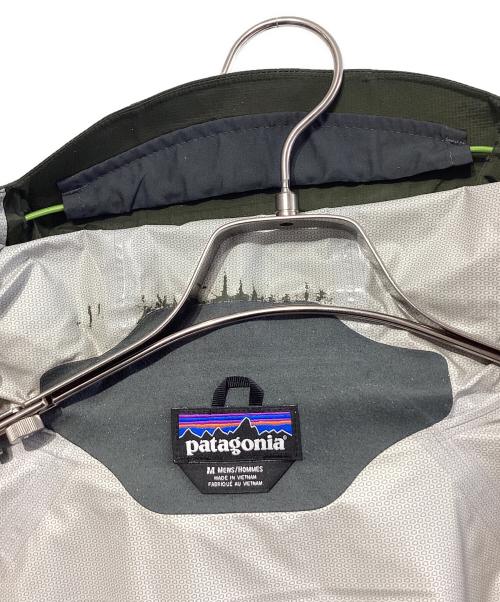 Patagonia（パタゴニア）Patagonia (パタゴニア) トレッキングウェア(レインウェア) オリーブ サイズ:SIZE Mの古着・服飾アイテム