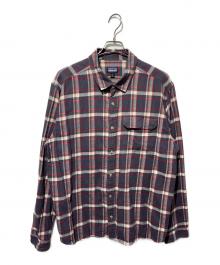 Patagonia（パタゴニア）の古着「ロングスリーブライトウェイトフィヨルド・フランネルシャツ」｜グレー×レッド