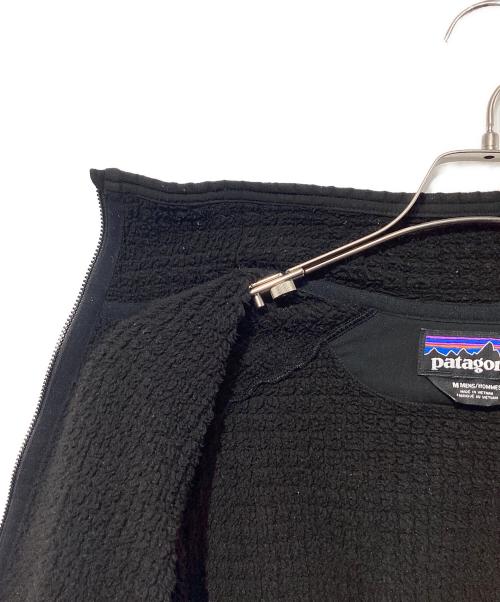 Patagonia（パタゴニア）Patagonia (パタゴニア) R2 テックフェイス ジャケット ブラック サイズ:SIZE Mの古着・服飾アイテム