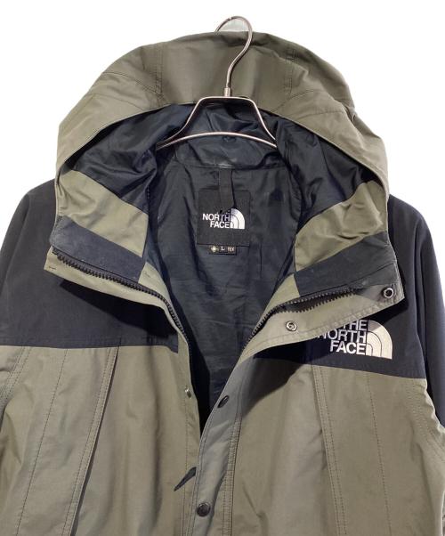 THE NORTH FACE（ザ ノース フェイス）THE NORTH FACE (ザ ノース フェイス) マウンテンライトジャケット ブラック×グリーン サイズ:SIZE Lの古着・服飾アイテム