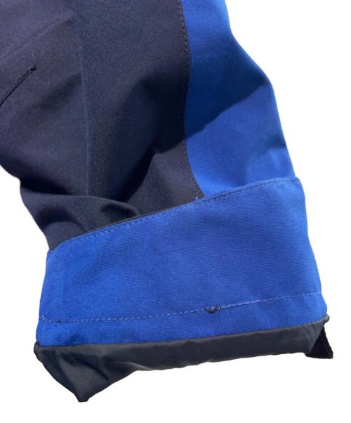 MARMOT（マーモット）MARMOT (マーモット) ゴアテックスハードシェルジャケット ブルー×ネイビー サイズ:SIZE Mの古着・服飾アイテム