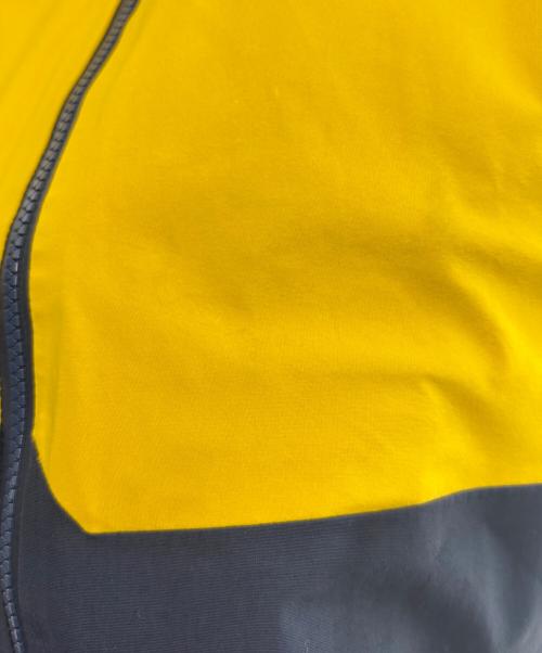 MILLET（ミレー）MILLET (ミレー) トリロジー ティフォン タフ II ストレッチ ジャケット イエロー×ネイビー サイズ:SIZE Sの古着・服飾アイテム