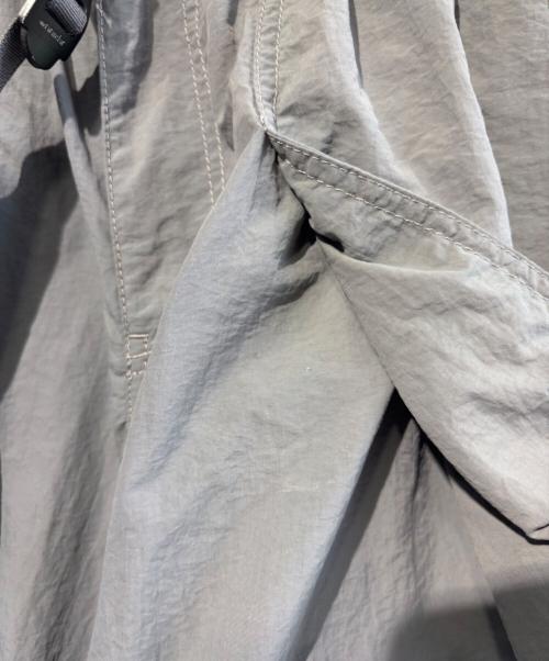 and wander（アンドワンダー）and wander (アンドワンダー) Ny Taffeta hiker 2way Pants グレー サイズ:SIZE Lの古着・服飾アイテム