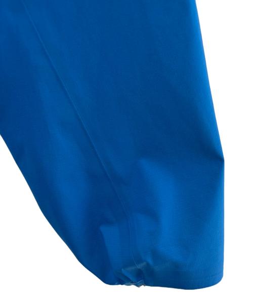 HOKA（ホカ）HOKA (ホカ) スカイブリーズ ゴアテックス ジャケット スカイブルー サイズ:SIZE Mの古着・服飾アイテム